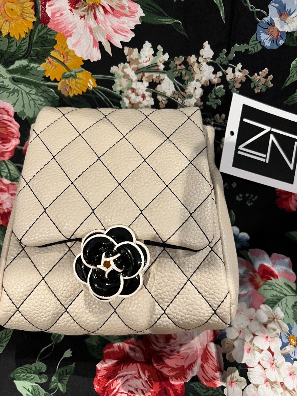NWT INZI Cream Quilted Camellia Flower Crossbody Bag Pearl Chain